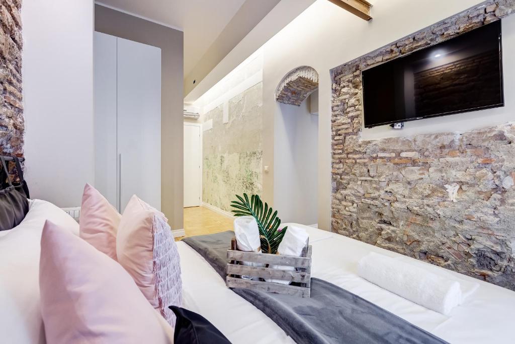Tankara Suite - Double Room With Balcony (3 Adults)
