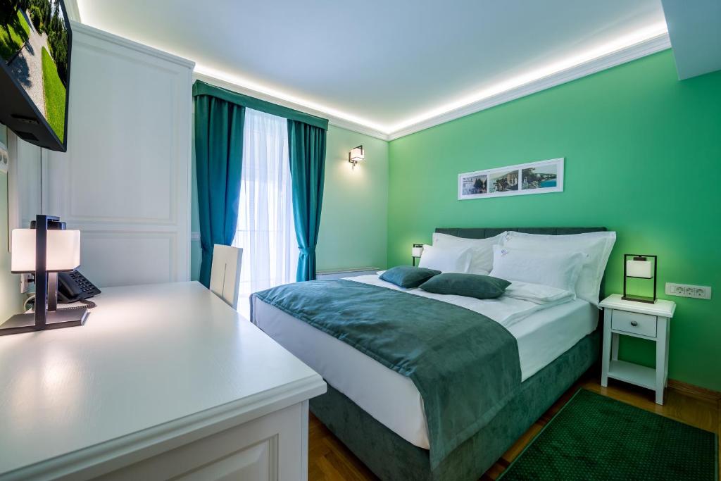 Hotel Domino - Chambre Double Avec Balcon Et Vue Sur Mer