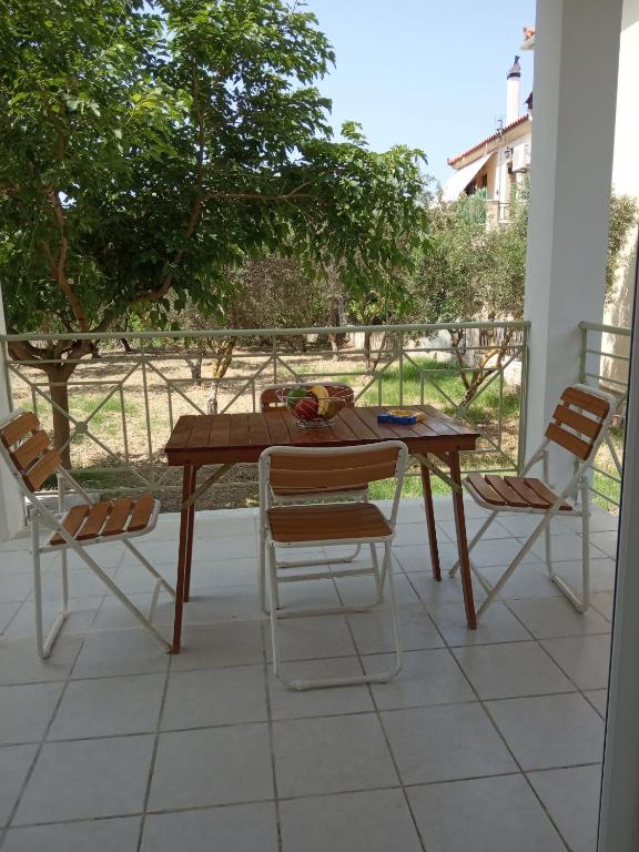 Balkón nebo terasa v ubytování Filippos House