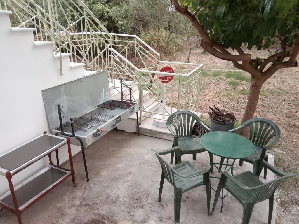 Balkón nebo terasa v ubytování Filippos House