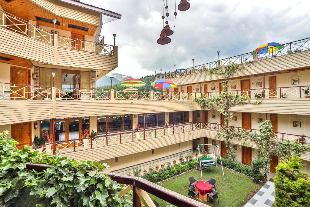 Balkón nebo terasa v ubytování Snow Valley Resorts & Spa Manali