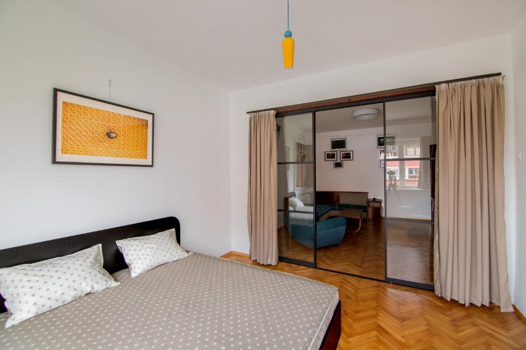 Postel nebo postele na pokoji v ubytování Design Apartment in Sofia top city center