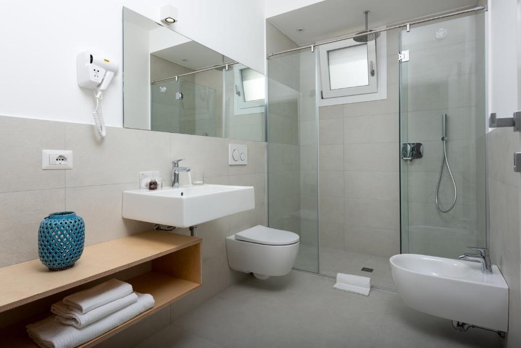 A bathroom at Vitop Residence