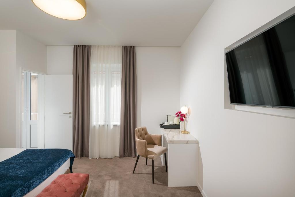 Flos Luxury Rooms - 13