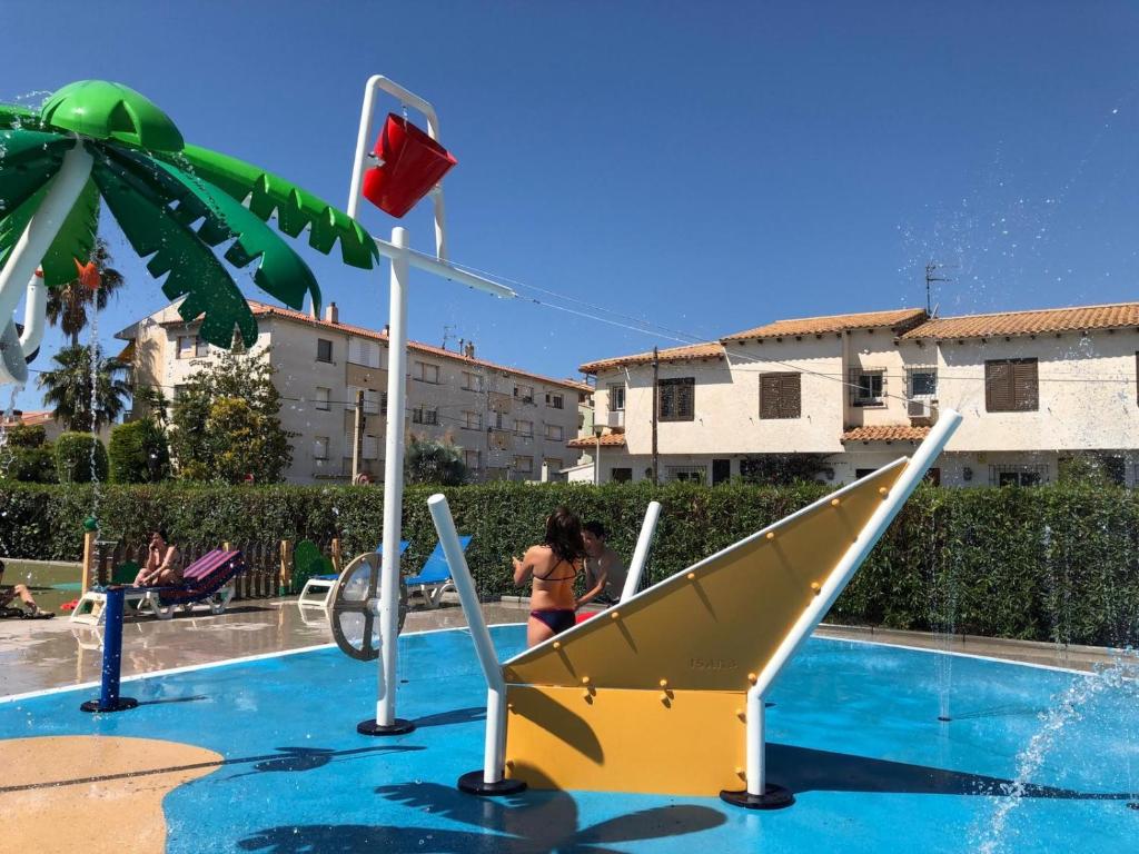 Bazén v ubytování Ibersol Playa Dorada nebo v jeho okolí