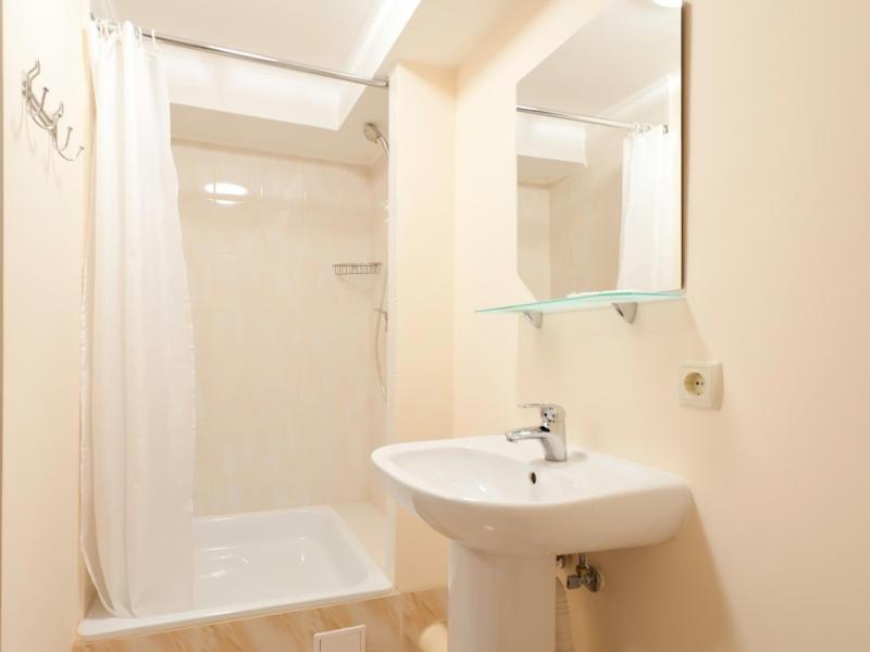 Koupelna v ubytování Zenith Hotel