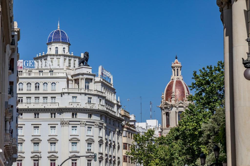 Travel Hábitat Ayuntamiento, Valencia – Prezzi aggiornati per ...