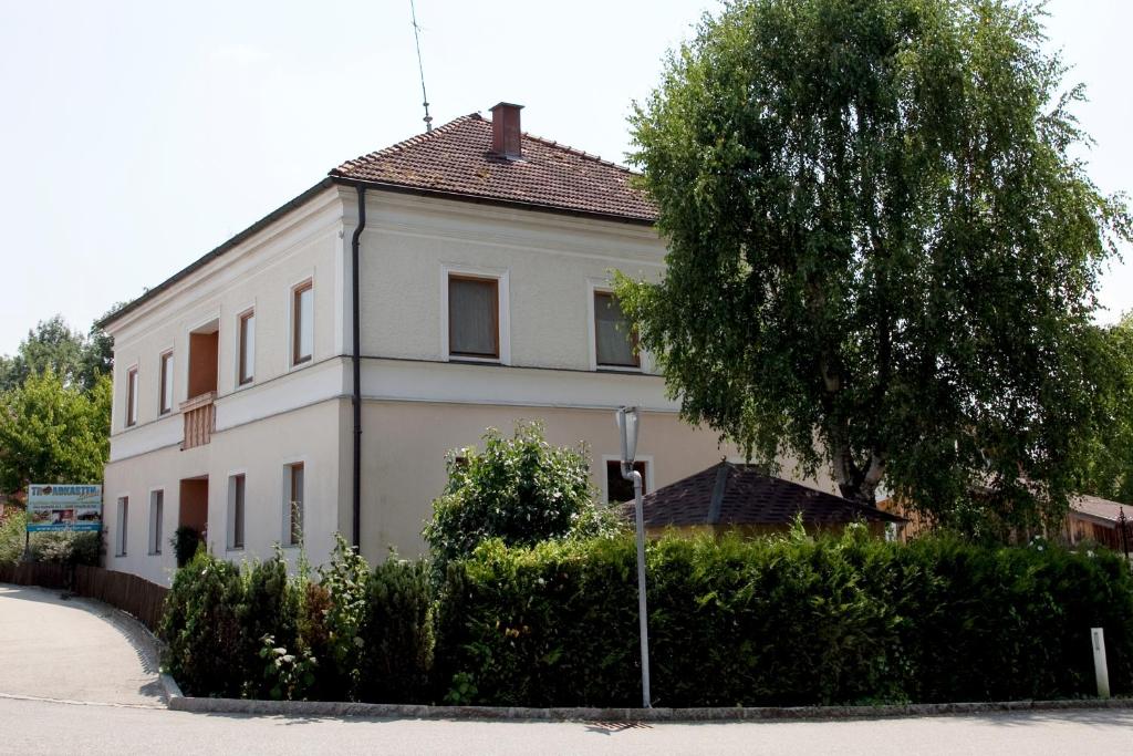 Budova, v ktorej sa apartmánový hotel nachádza