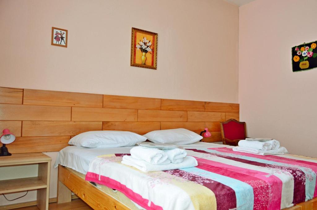 Postel nebo postele na pokoji v ubytování Boutique Hotel Eco-House Tbilisi