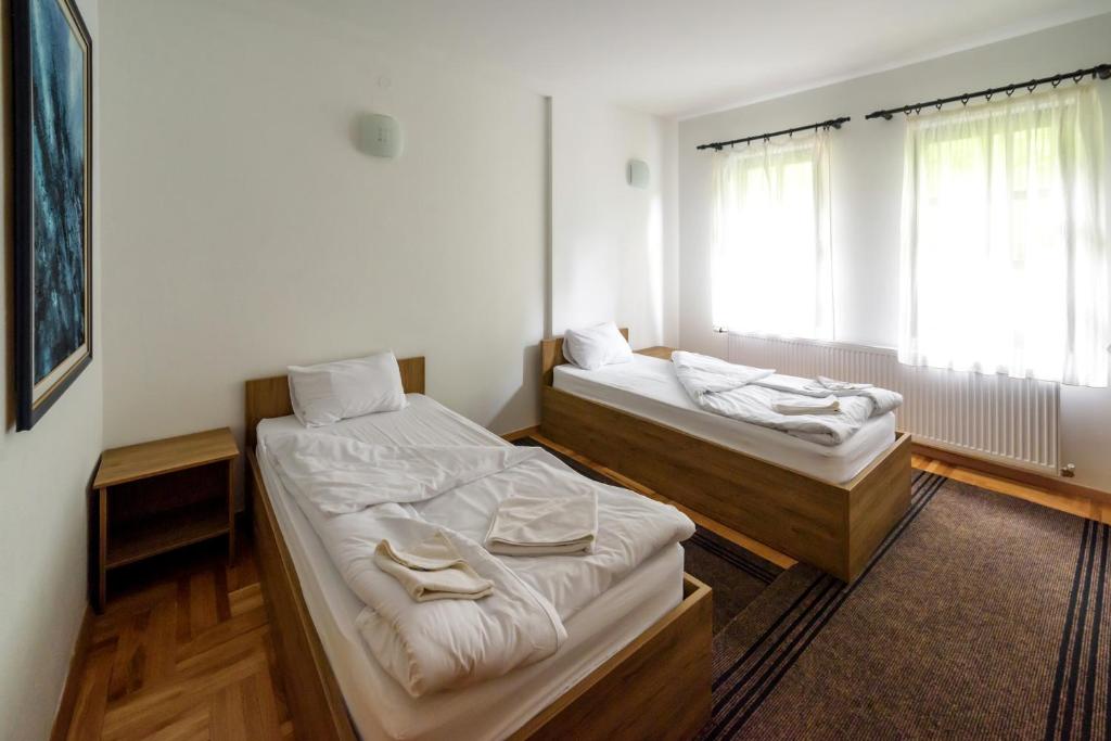 Hotel Manastir Sv. Joakim Osogovski - Habitación Gemela Económica