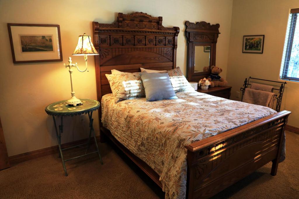 Zion Ponderosa Ranch Resort - 
