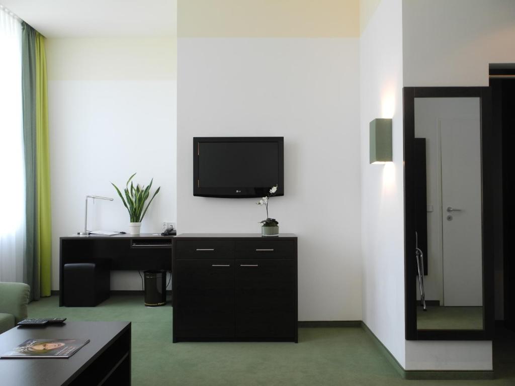 TV o dispositivi per l'intrattenimento presso Rainers Hotel Vienna