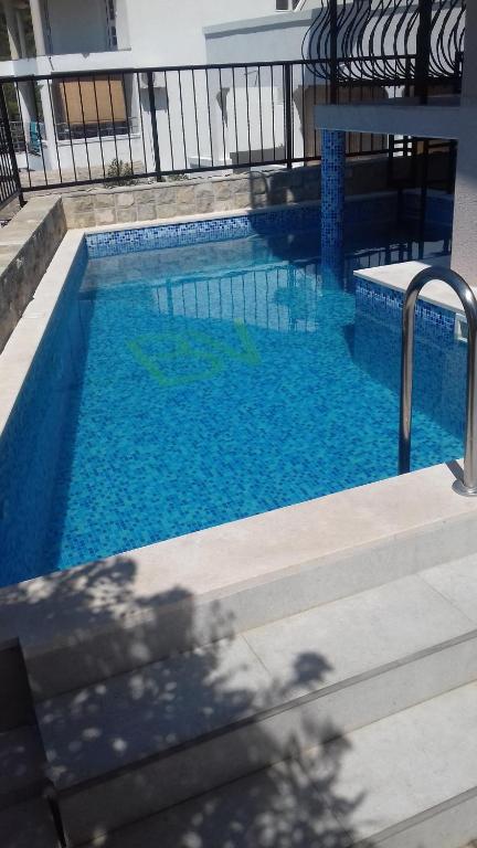 Bazén v ubytování Apartments Bellavista nebo v jeho okolí