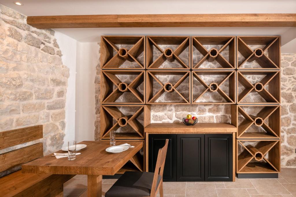Mynd úr myndasafni af Villa Basca í Baška Voda