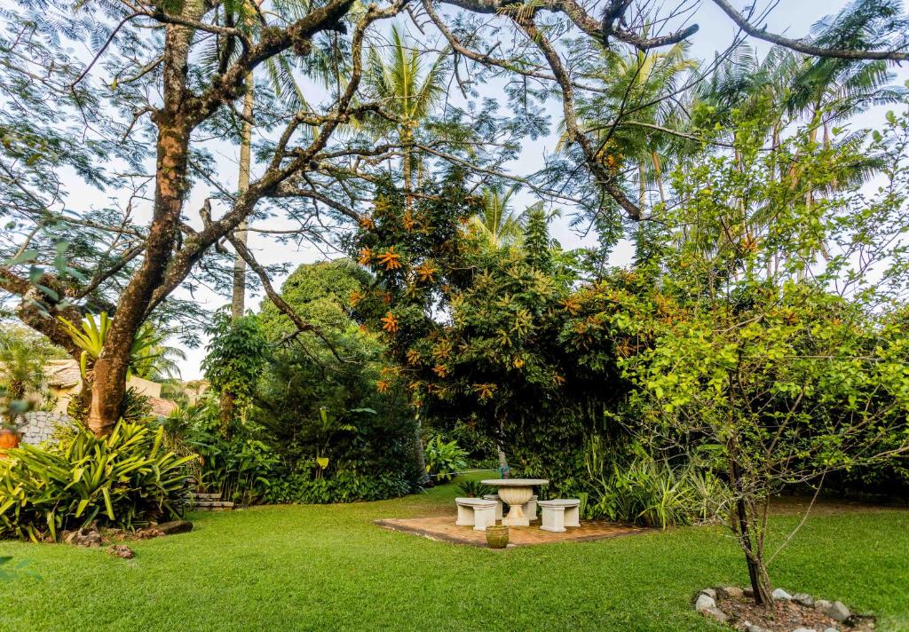  Ilhabela Homestay