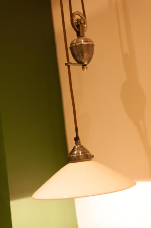 The Wychwood Inn - Double Room With Four Poster Bed