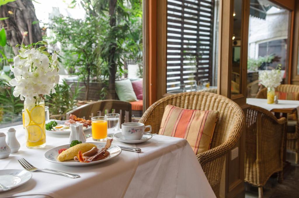 The Tarntawan Hotel Surawong Bangkok