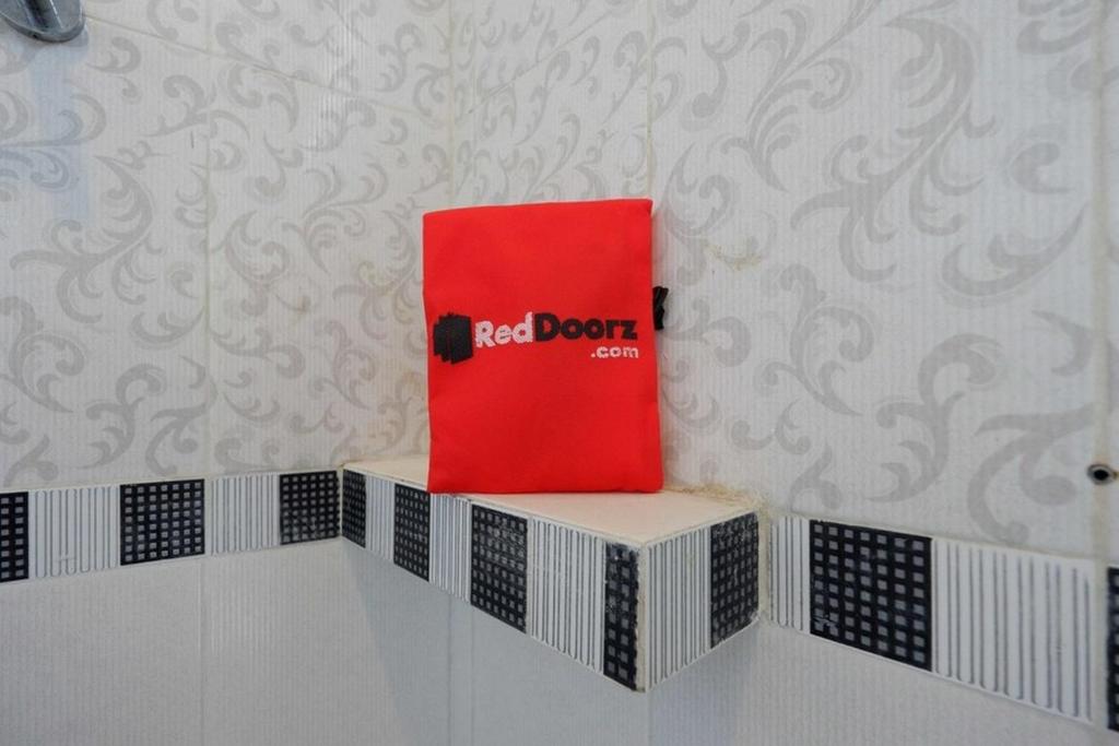 Fotografie z fotogalerie ubytování RedDoorz near Solo Square 3 v destinaci Bonorejo