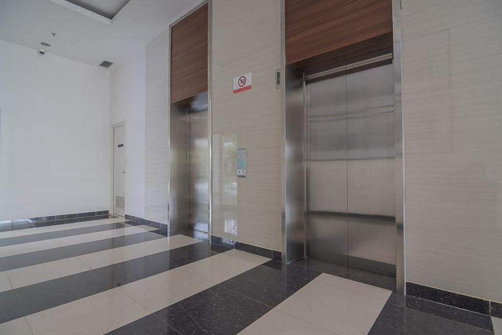 Fotografie z fotogalerie ubytování RedDoorz Apartment @ Sentul Tower v destinaci Bogor