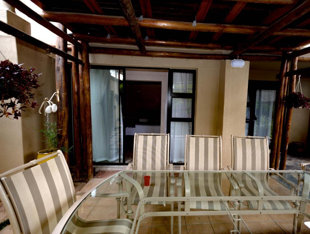 Posezení v ubytování Inyameko BnB