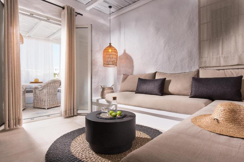 Posezení v ubytování Delmar Apartments & Suites Milos - Delmar Collection