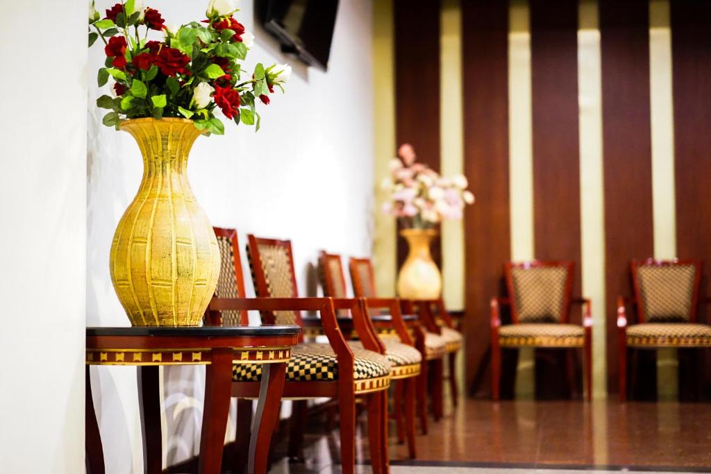 Jomtien Hisotel - Resim 9