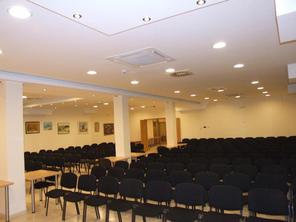 Konferenční prostory v ubytování Mali Hotel BaMBiS