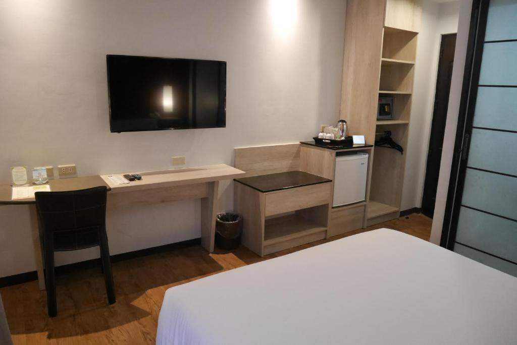 Kuchyň nebo kuchyňský kout v ubytování Circle Inn Hotel and Suites Bacolod