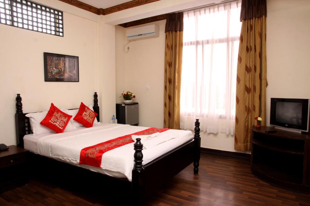 Dream Nepal Hotel and Apartment - Deluxe Double Room With Bath
