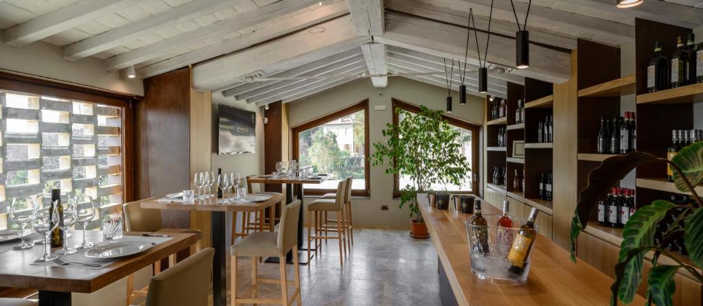 Posezení v ubytování Locanda dei Logi
