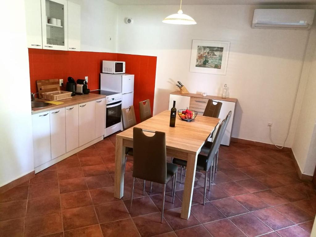 Kuchyň nebo kuchyňský kout v ubytování Casa Val Madorso