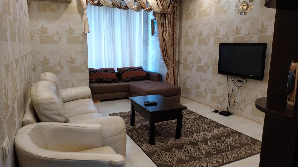 Suitetrails - Apartment on Metalurgov Avenue