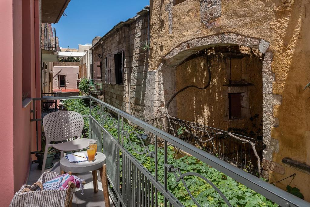 Rõdu või terrass majutusasutuses Viaggio Elegant Rooms