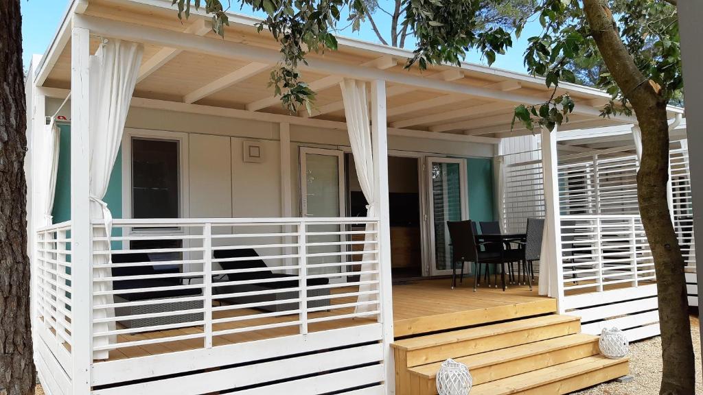 Balkón alebo terasa v ubytovaní OTIUM mobile homes