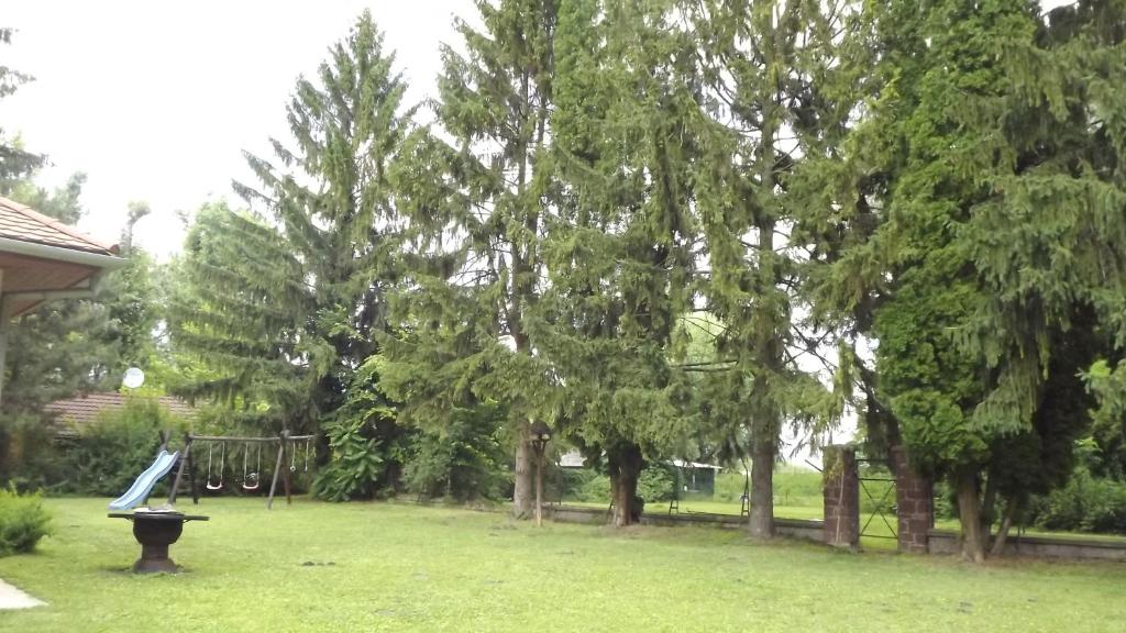 Zahrada ubytování Akvárium Apartmanházak
