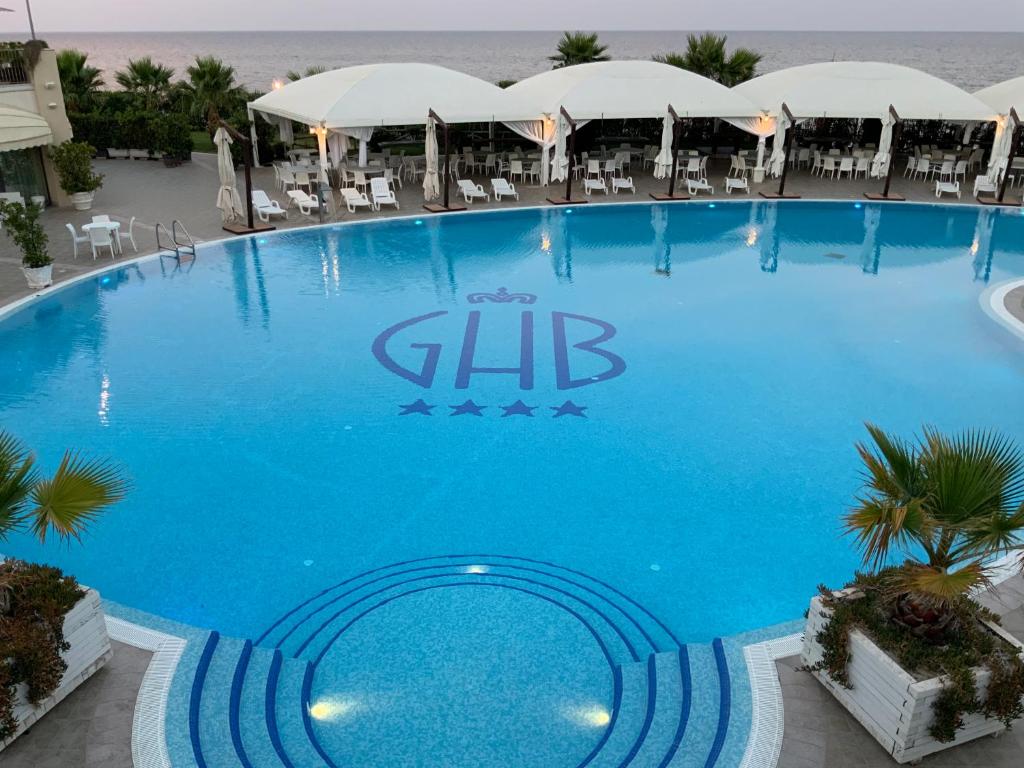 Bazén v ubytování Grand Hotel Balestrieri nebo v jeho okolí