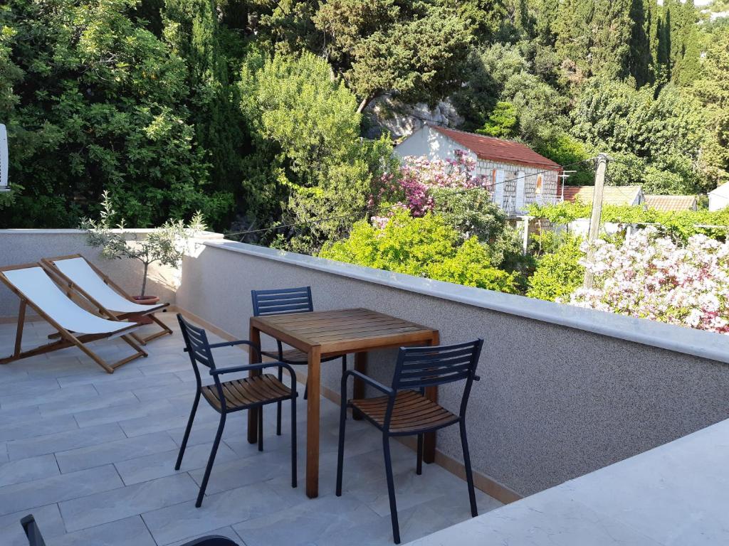 Balkón alebo terasa v ubytovaní Apartments Bianki