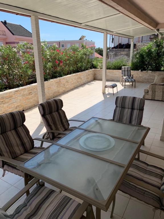 Balkón alebo terasa v ubytovaní Apartment Relax whit big terrace 170m2 Near the best Beach in City