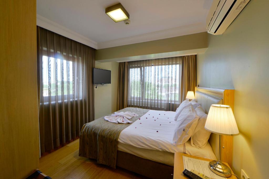 Agora Life Hotel - Special Class - Deluxe Double Or Twin Room With Hagia Sophia View