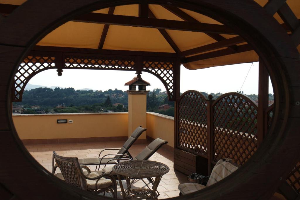 Balkón nebo terasa v ubytování LA TERRAZZA SU ROMA