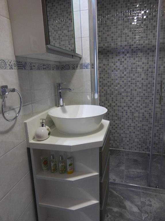 Kúpeľňa v ubytovaní Apartment LELA