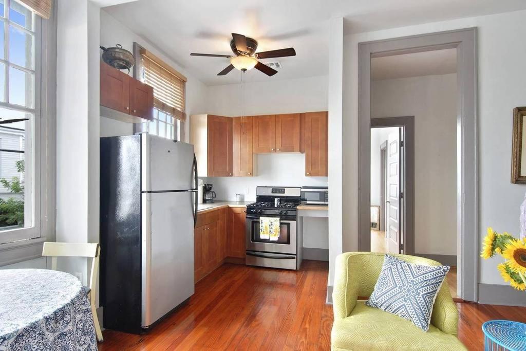 Freret Apartments near Streetcar & Tulane - Appartement De Deux Chambres