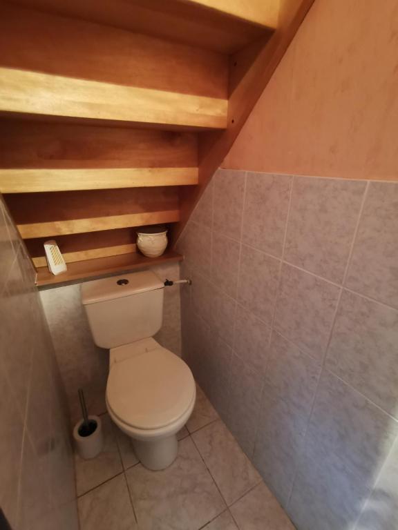 Koupelna v ubytování Claquerel