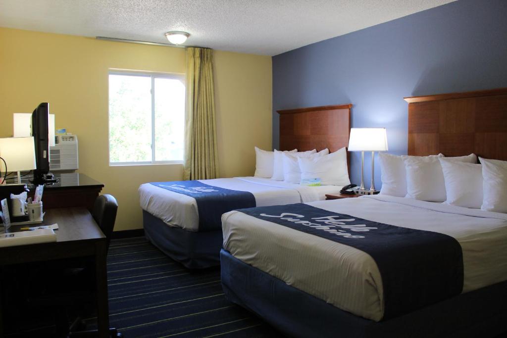 Days Inn & Suites by Wyndham Gunnison - Habitación Con 2 Camas Grandes - No Fumadores