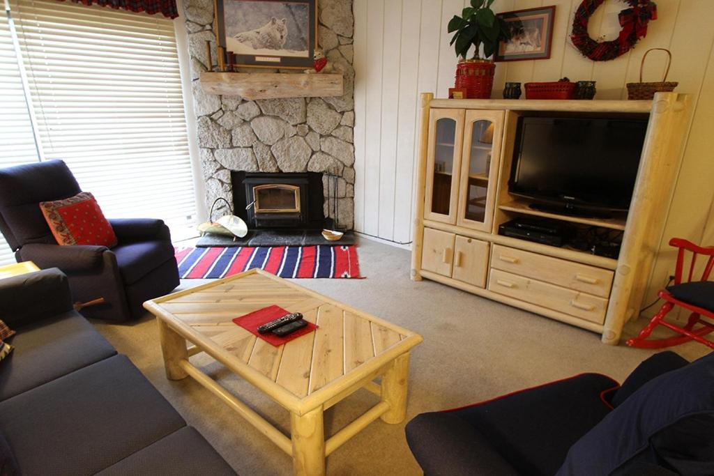Mammoth Reservations, Mammoth Lakes (updated prices 2025)