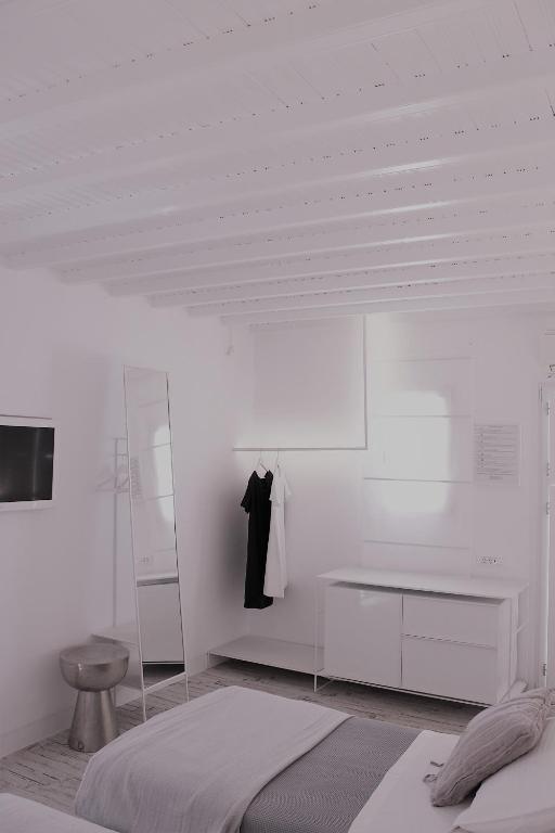 Christina Studios - 15