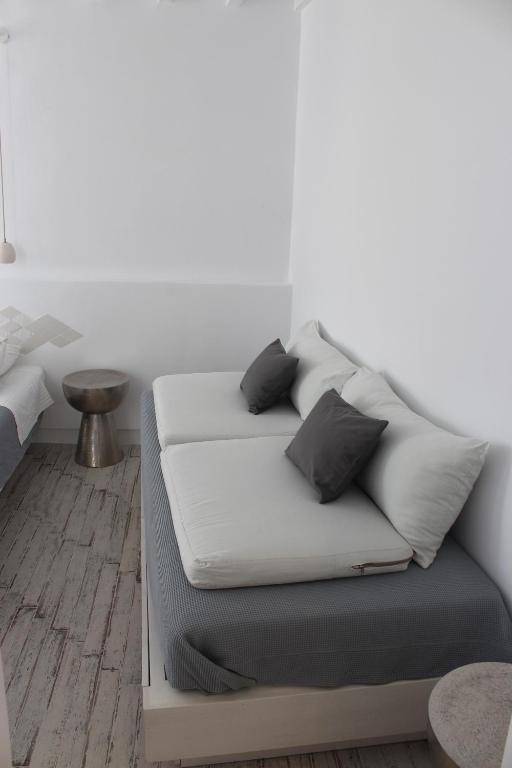 Christina Studios - 13