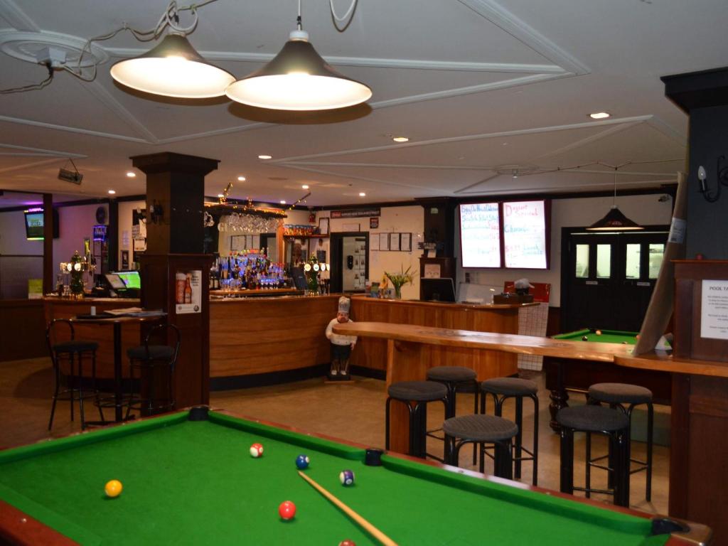 Biliár nebo kulečník v ubytování Salty Dog Inn