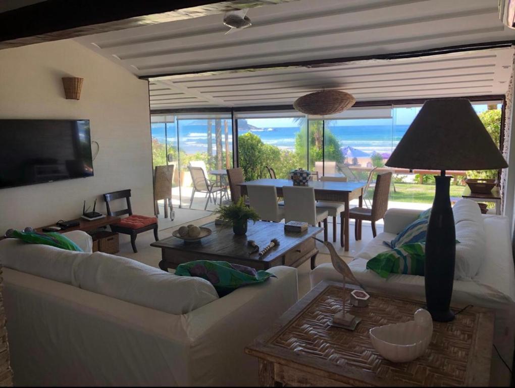  Casa pé na areia da praia de geribá em búzios recém reformada - House 