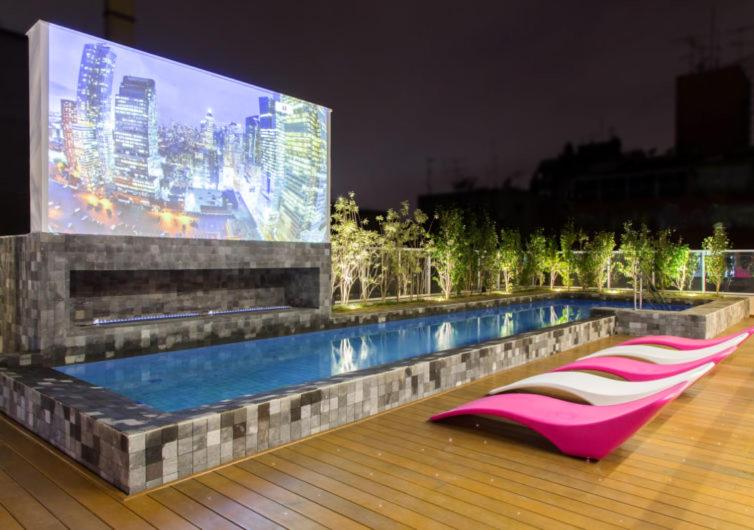  Apartamento c/infinity pool prox shopping Frei Caneca 704